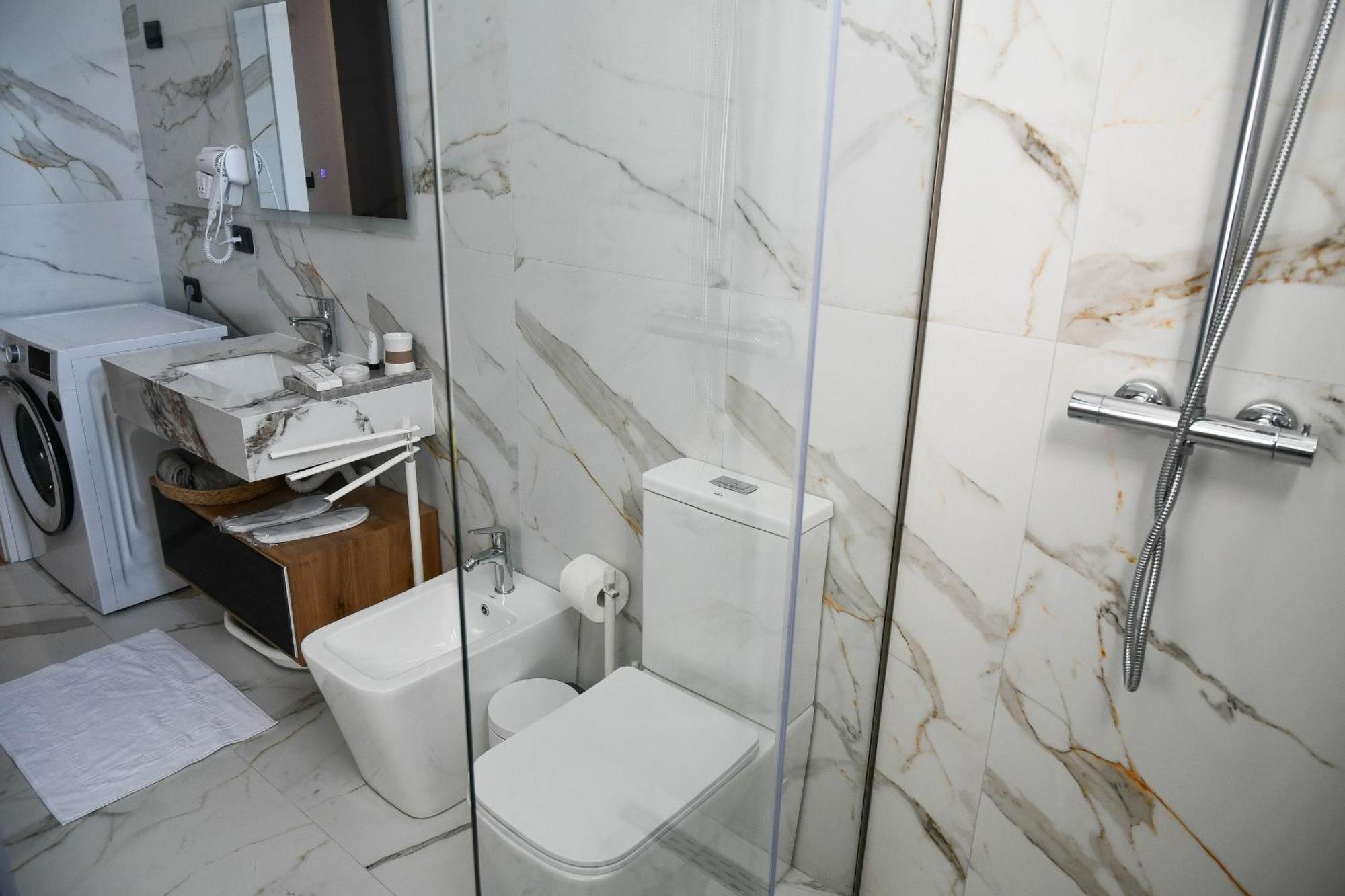 Hata Luxury Apartments Shkoder Exterior photo