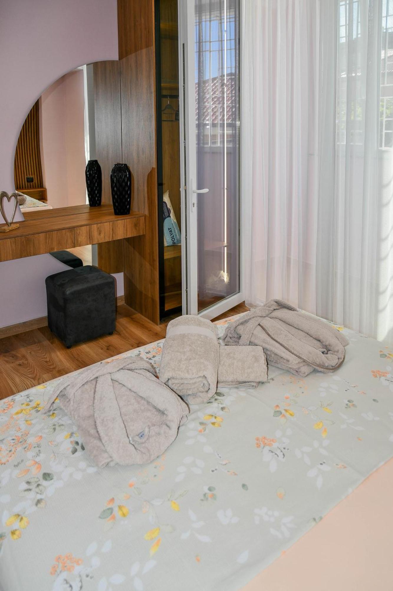 Hata Luxury Apartments Shkoder Exterior photo